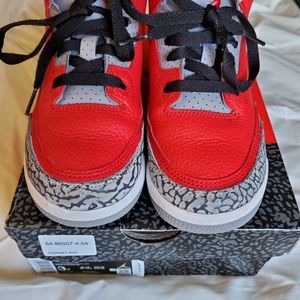 Jordan 3 Retro SE (PS) size 3Y